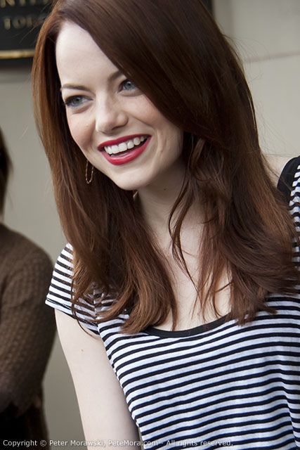 11 seductive red lipstick looks